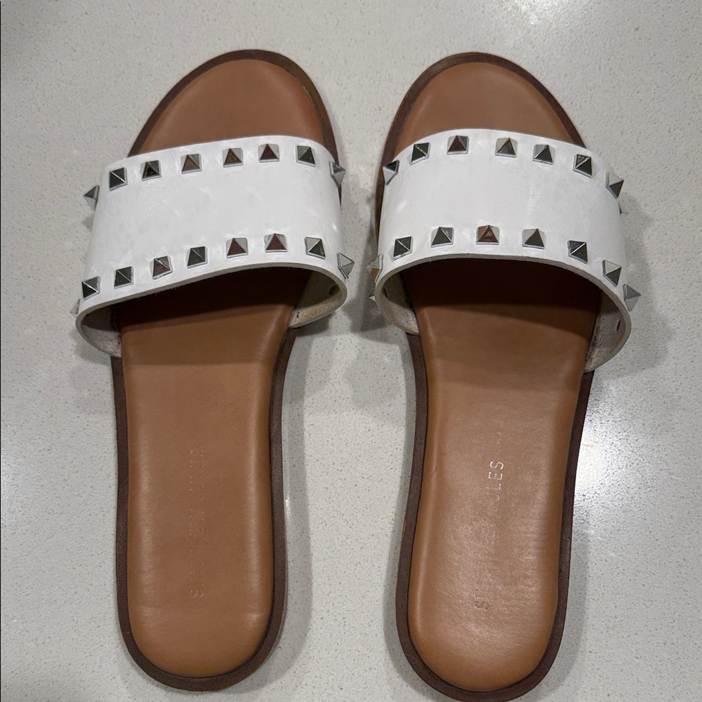 Sincerely Jules White Studded Women's Slides